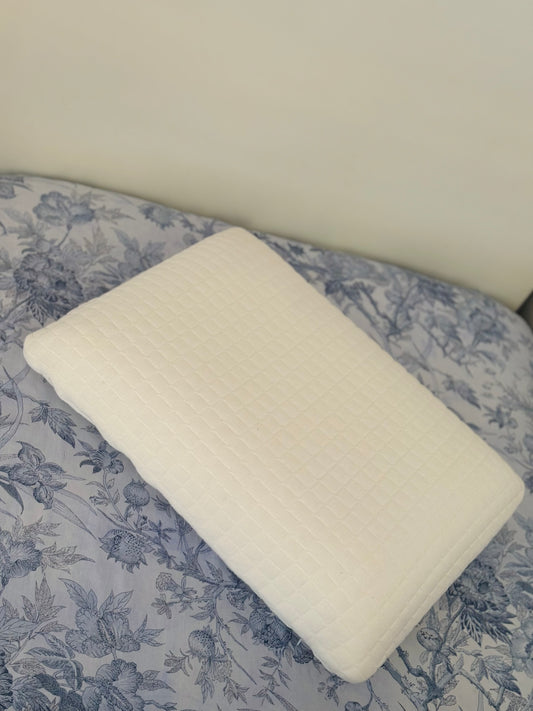 مخدة فندقية بريميوم